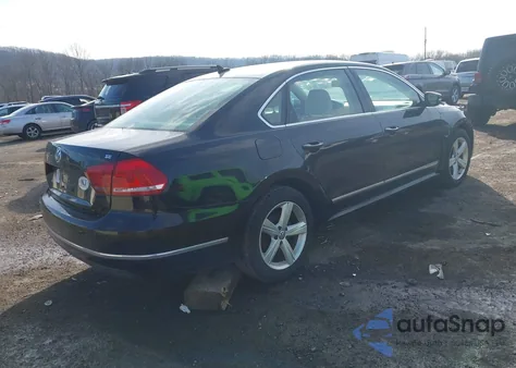 2013 Volkswagen Passat 2.5L Se z USA, uszkodzony, nr VIN 1VWBH7A32DC078963